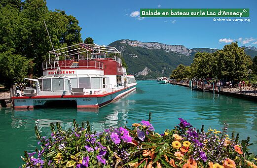 Restaurant-Bootsfahrt auf dem wunderschönen See von Annecy, Hochsavoyen.
