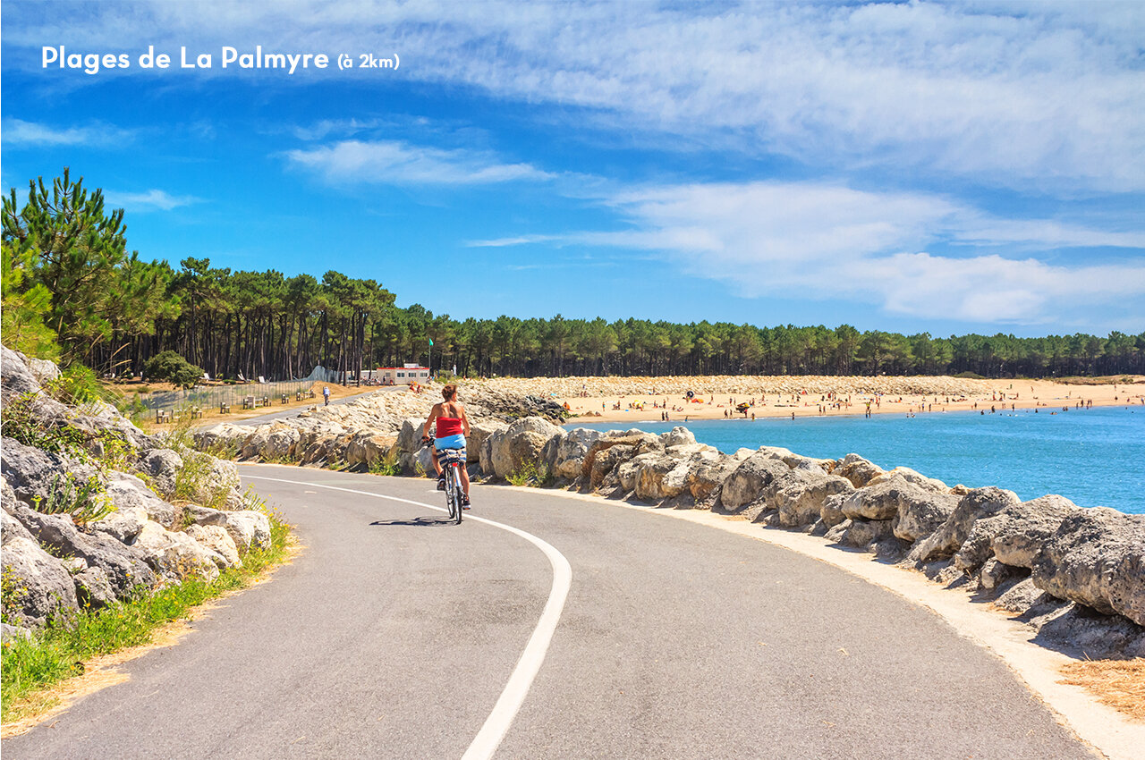 Fietspad naar de stranden van La Palmyre, Charente-Maritime, dichtbij de camping.