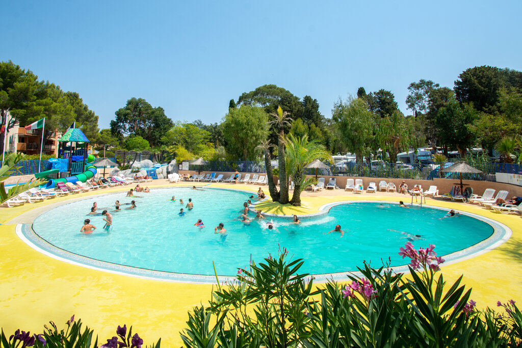 Baie de Cavalaire, Holiday Park Provence Alpes Cote d'Azur - 3