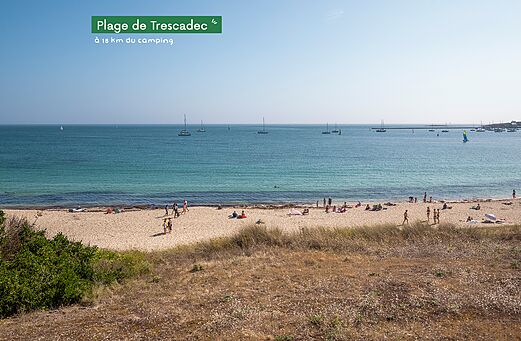 Trescadec beach, fine sand and turquoise sea near Poullan-sur-Mer.