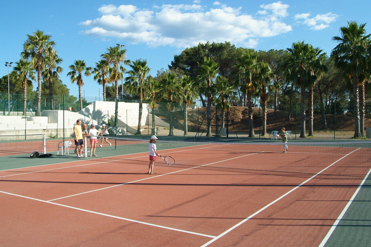 Tennis auf Camping CAPFUN La Baume - La Palmeraie in Fr�jus (83).