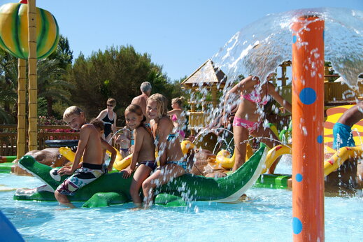 Wasserspiele für Kinder auf dem Campingplatz CAPFUN La Baume in Fréjus.