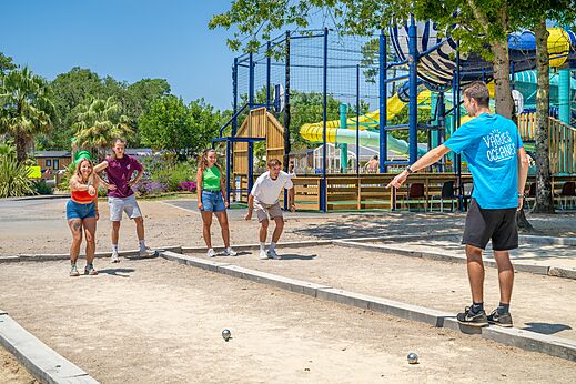 Petanque-Animation auf dem Campingplatz VAGUES OCEANES Boudigau in LABENNE OCEAN (40).