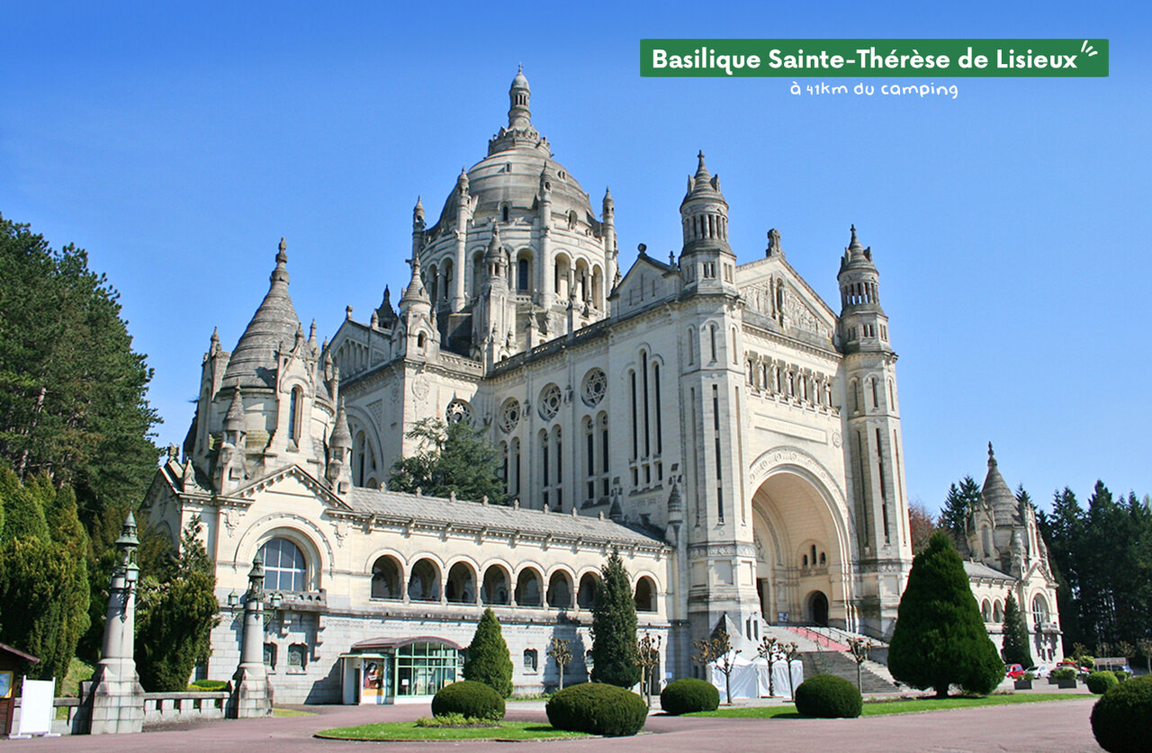 Basilika Sainte-Th�r�se von Lisieux, religi�ses Denkmal in der Normandie zu besuchen.