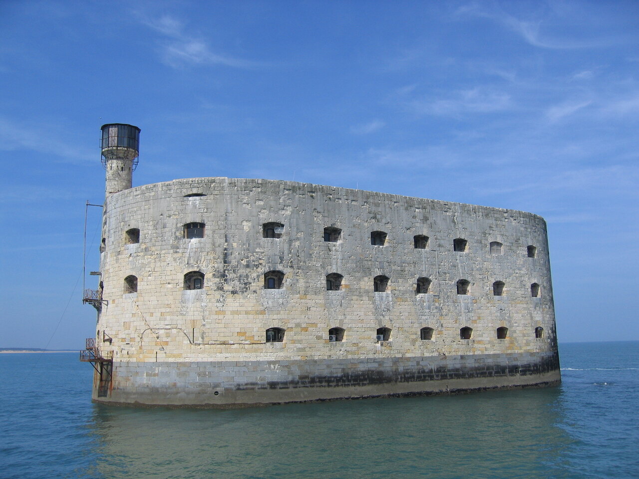 Fort Boyard, historisch fort op camping CLICOCHIC Cabanes d Ol�ron in ST GEORGES D'OLERON (17).