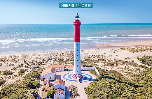 Phare de la Coubre, imposanter rot-wei�er Leuchtturm nahe La Tremblade.