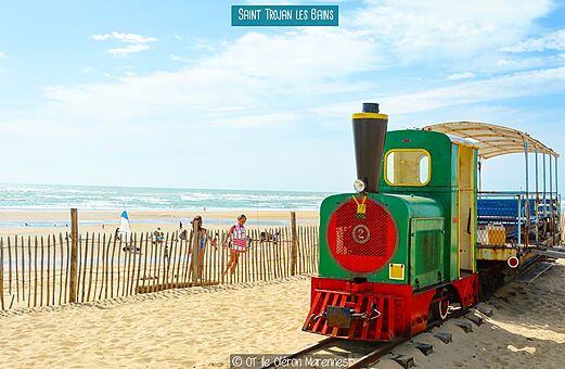 Touristischer Zug am Strand von Saint-Trojan-les-Bains, �le d'Ol�ron.