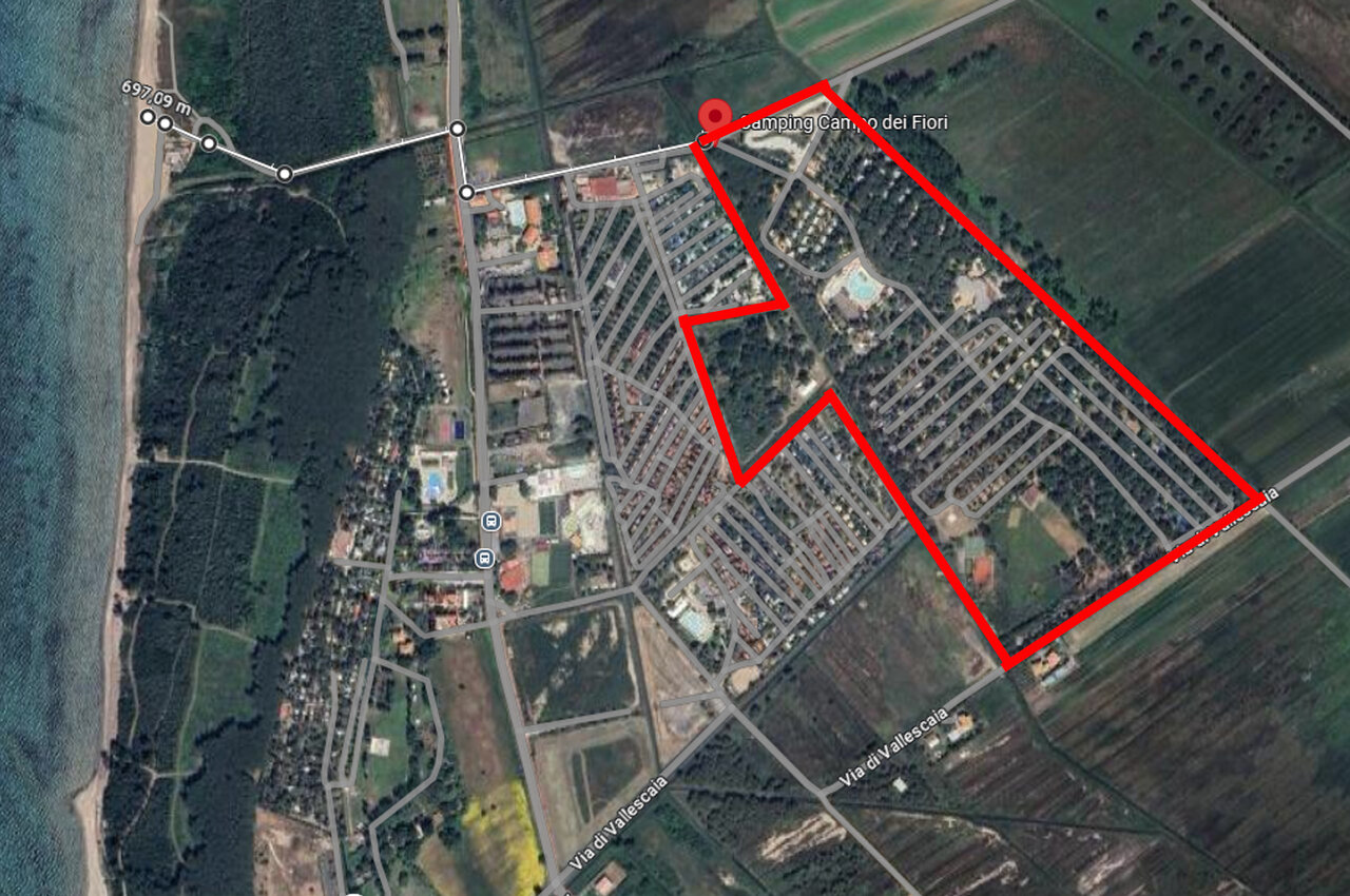 Luftbild des Campingplatzes CAPFUN Campo dei Fiori, Unterk�nfte, Strand in Rosignano Marittimo (57).