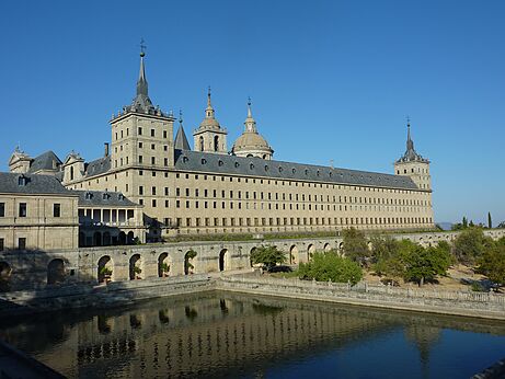 El Escorial klooster, indrukwekkend historisch monument nabij Madrid, Spanje.