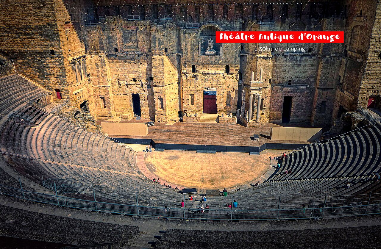 Antikes Theater von Orange, historische Sehensw�rdigkeit in der N�he des Campingplatzes.