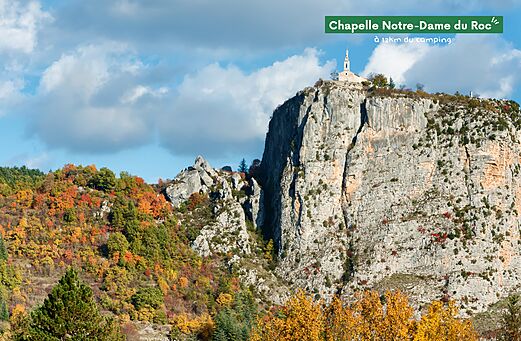 Kapelle Notre-Dame du Roc auf Felsgipfel, Castellane, Alpes-de-Haute-Provence.