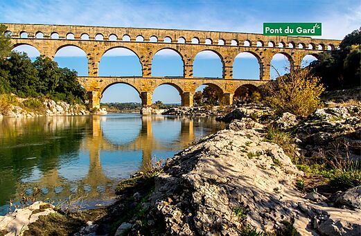 Pont du Gard, historisches römisches Aquädukt in der Nähe des Campings.