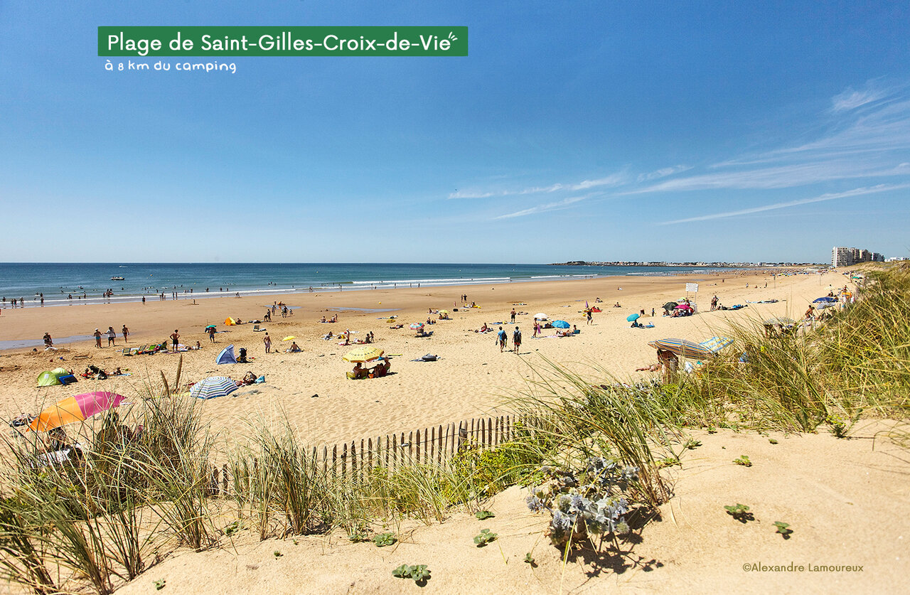 Strand von Saint-Gilles-Croix-de-Vie, Vend�e, perfekt zum Schwimmen und Entspannen.