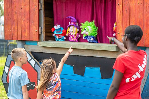 Puppentheater für Kinder auf dem Campingplatz CAPFUN Citadelle de Loustic in Hermanville sur Mer.