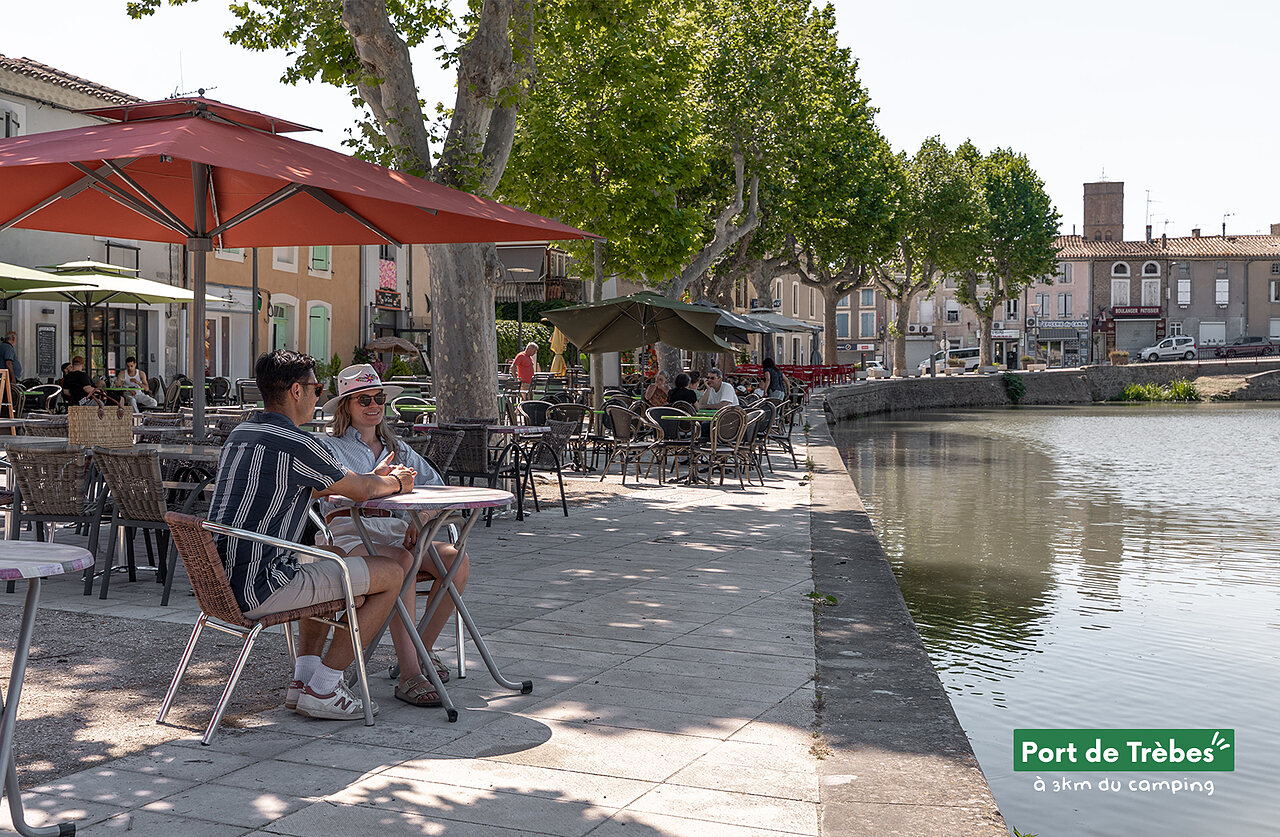 Port de Tr�bes, charmante �tape � visiter pr�s du camping, Canal du Midi.