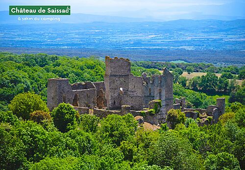 Mittelalterliche Ruinen des Ch�teau de Saissac, eine historische St�tte in Aude.