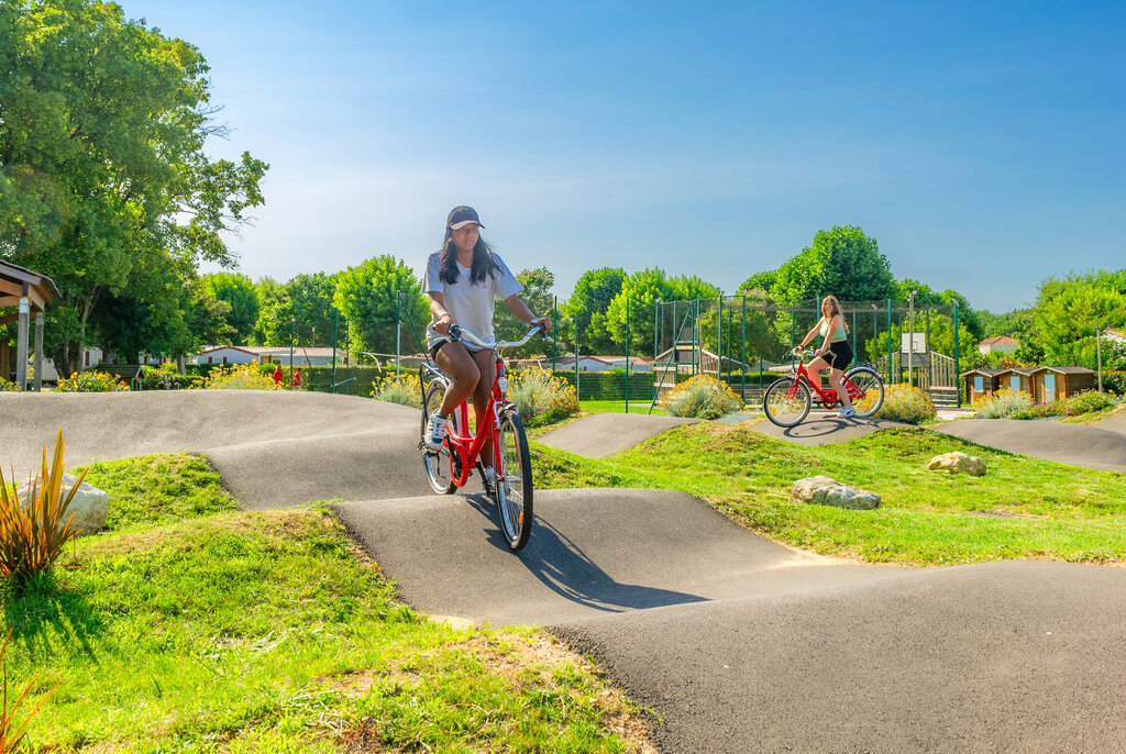 Coquelicots Mini Villas, Holiday Park Poitou Charentes - 10