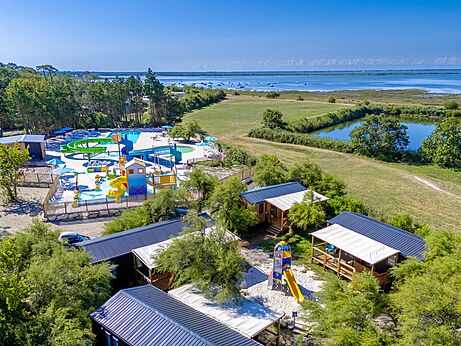 Wasserpark, Rutschen, Spiele, Luftaufnahme VAGUES OCEANES Coq Hardi Cassy-Lanton.