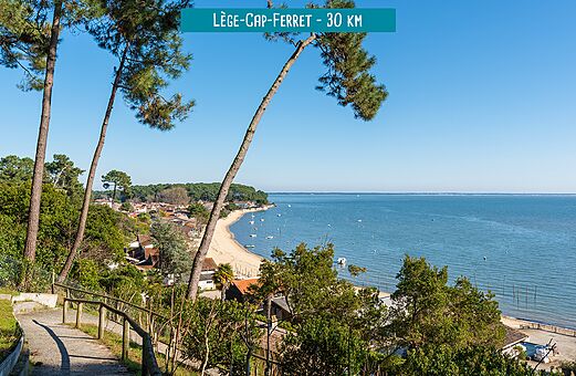 Panoramablick auf L�ge-Cap-Ferret, K�stendorf und Strand des Bassin d'Arcachon.