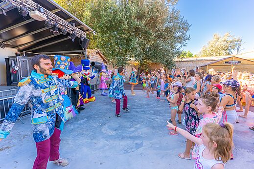 Kinderanimatie met mascottes en entertainers op camping CAPFUN Côte Vermeille, PORT LA NOUVELLE (11).