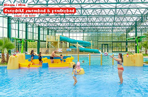 Hallenbad, Wasserrutsche und Planschbecken auf dem Campingplatz CAPFUN De Eikenhof in Paasloo/Oldemarkt.