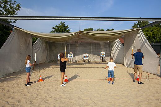 Tir à l'arc pour toute la famille au camping CAPFUN De Pekelinge à Oostkapelle.