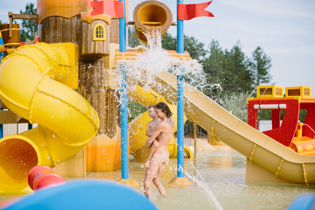 Naturiste Belezy, Campingplatz Provence-Alpes-Côte d'Azur - 24