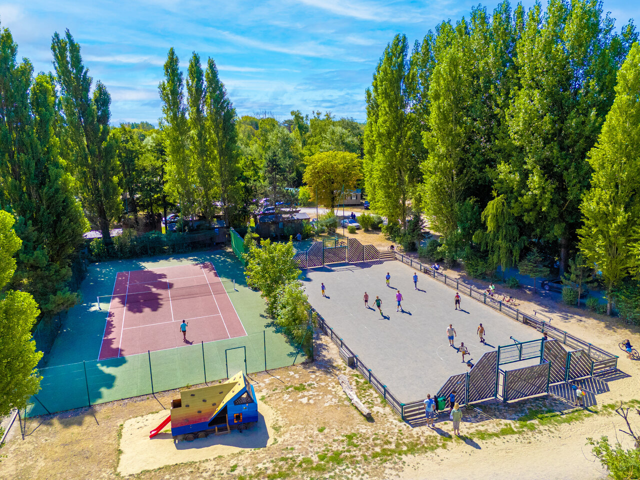 Sports, games at CAPFUN Dune Fleurie campsite in Quend Plage (80).