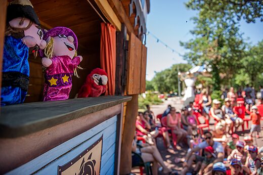 Puppentheater für Kinder und Erwachsene auf dem Campingplatz CAPFUN Duravel in Duravel (46).