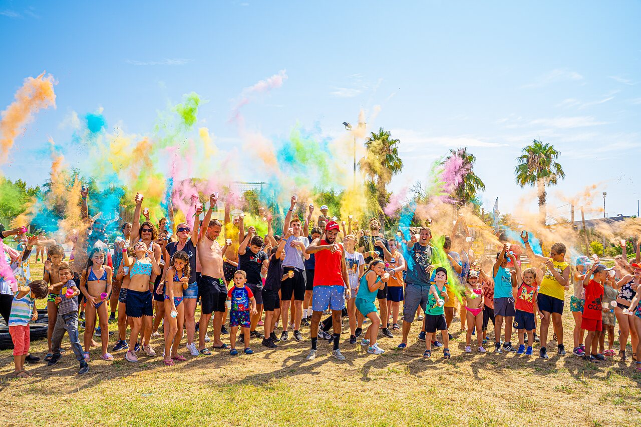 Bunte Animation f�r alle auf dem Campingplatz CAPFUN El Moli in Elne (66).