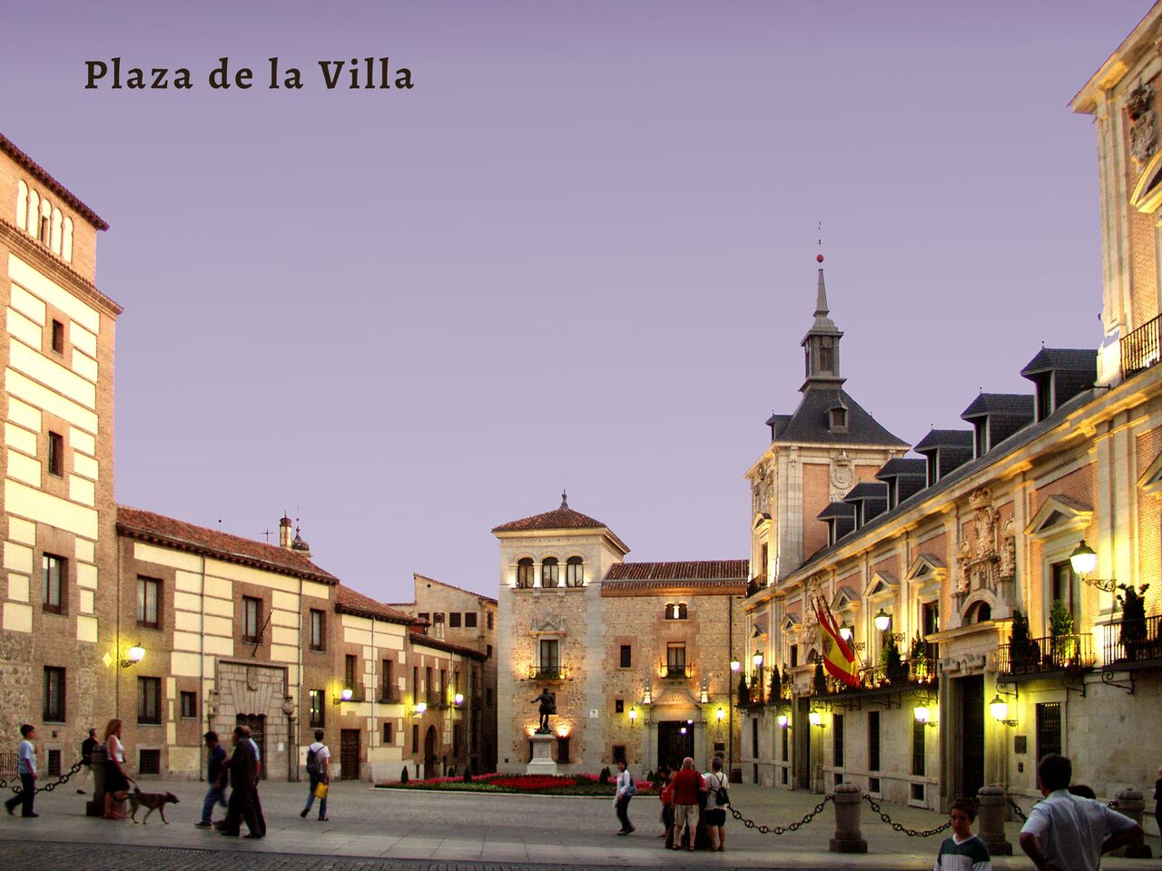 Hist�rica Plaza de la Villa, lugar para visitar en Madrid, Espa�a.
