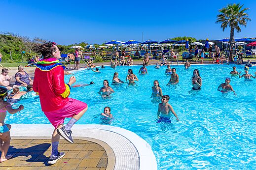 Animation und Wasseraktivit�ten im Pool auf dem Campingplatz CAPFUN Europing in Tarquinia (01).