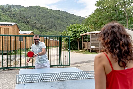 Table tennis on outdoor table at campsite CLICOCHIC Eyrieux in Les OLLIERES-SUR-EYRIEUX.