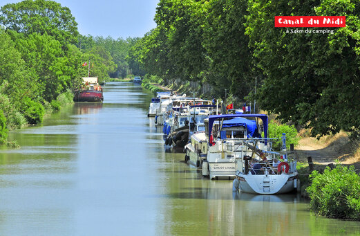 Canal du Midi, festgemachte Boote, Ausflugsziel nahe Marseillan Plage.