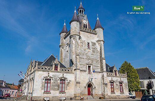 Beffroi historique de la ville de Rue, monument � visiter en Picardie.