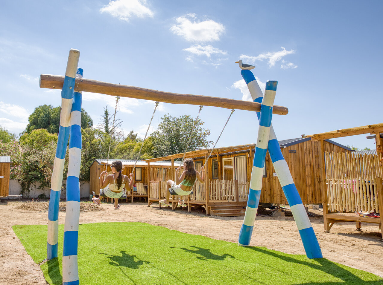 Balan�oire enfants, mobile homes au camping VAGUES OCEANES Au Flamenco � Argel�s-sur-Mer.