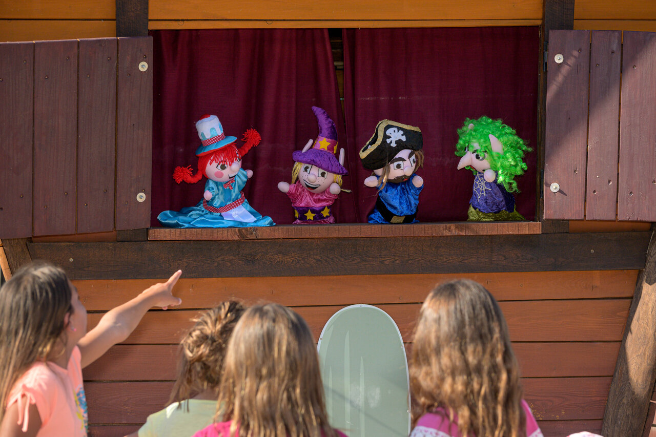 Puppentheater f�r Kinder auf dem Campingplatz CAPFUN Fleurs d'Agde in AGDE (34).