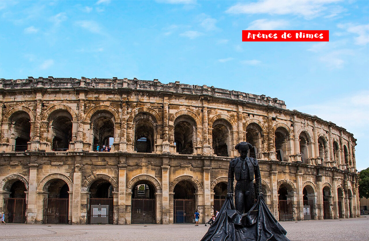R�misches Amphitheater von N�mes, historisches Denkmal in Okzitanien zu besuchen.