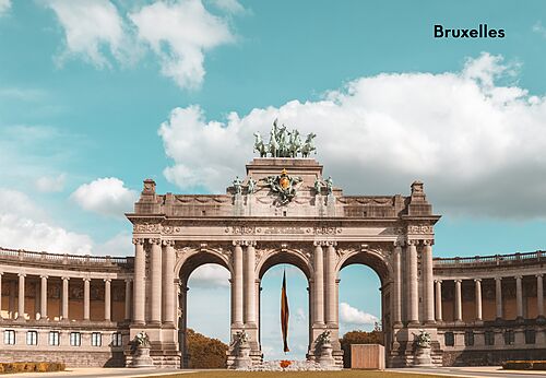 Arc de Triomphe du Cinquantenaire à Bruxelles, un monument historique à visiter.
