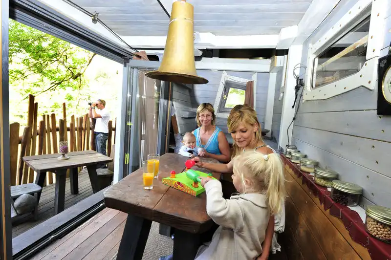 Fredland : Maisons dans les arbres, Campingplatz Ile de Frankreich - 6