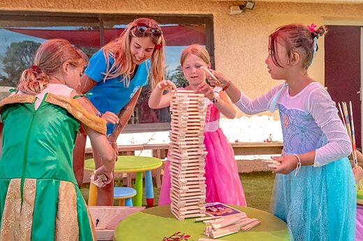 Leuke activiteit kinderen animator op camping VAGUES OCEANES Hamacs à Fleury (11).