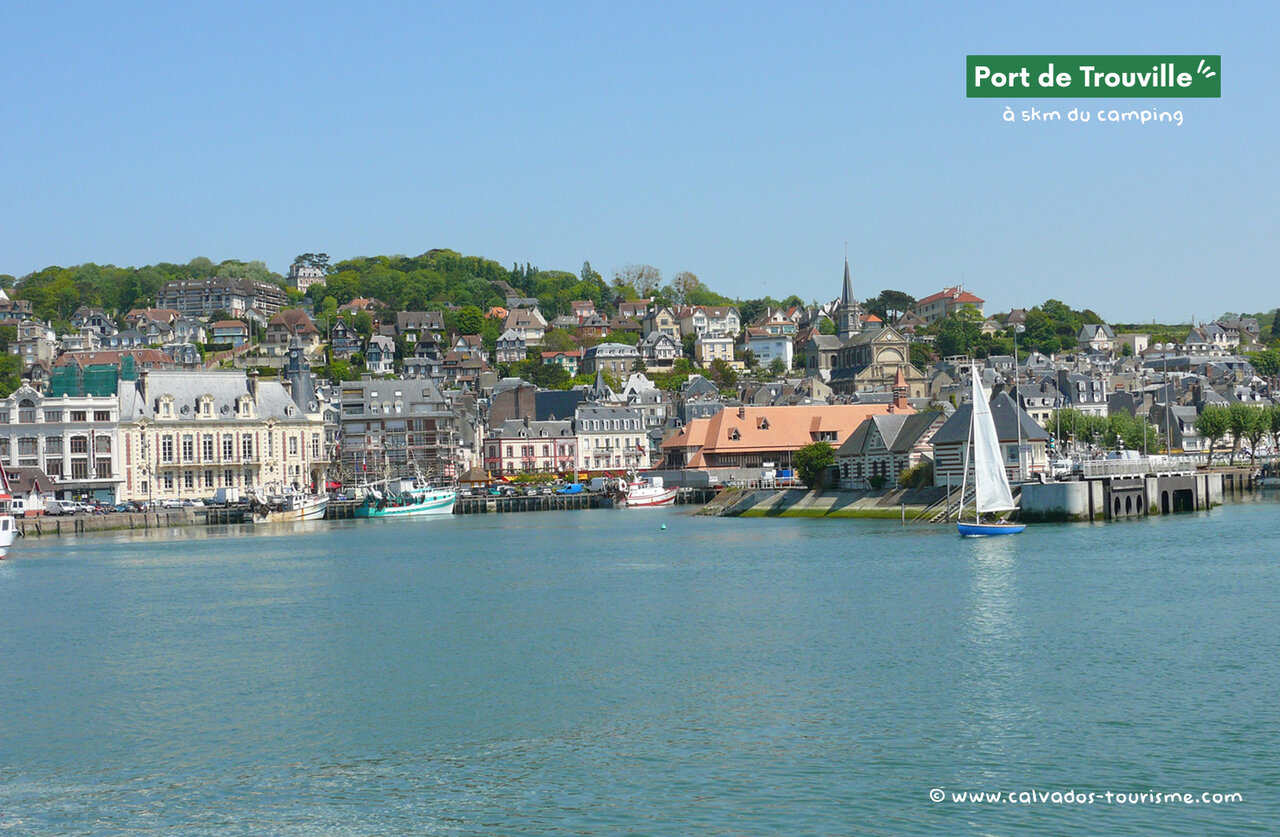 Hafen von Trouville-sur-Mer, normannische K�stenstadt in der N�he des Campings.