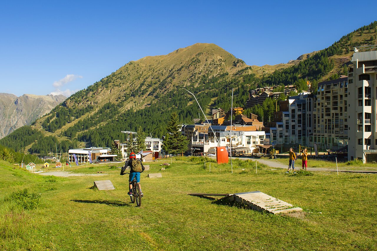 Isola 2000, Camping Provence-Alpes-C�te d'Azur - 14