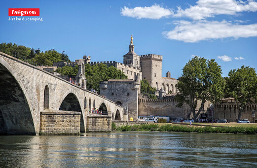 Pont d'Avignon und Papstpalast, historische Denkmäler in der Stadt Avignon.