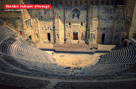 Antikes Theater von Orange, historisches Denkmal in der Provence-Alpes-Côte d'Azur.