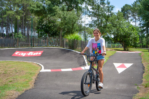 Pumptrack-Strecke des Campingplatzes CAPFUN Landisland in Moliets-et-Maa (40).