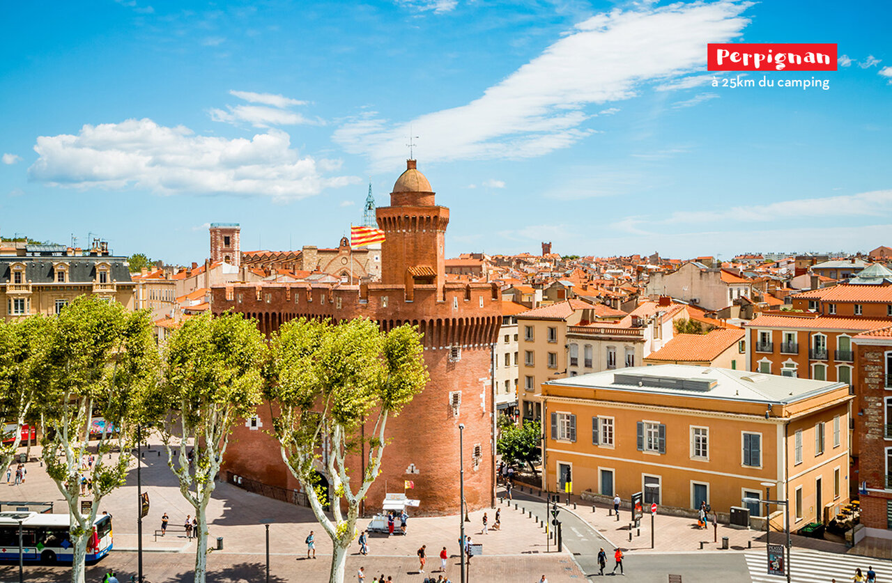 Le Castillet, Wahrzeichen von Perpignan, Stadt in der N�he des Campings zu besuchen.