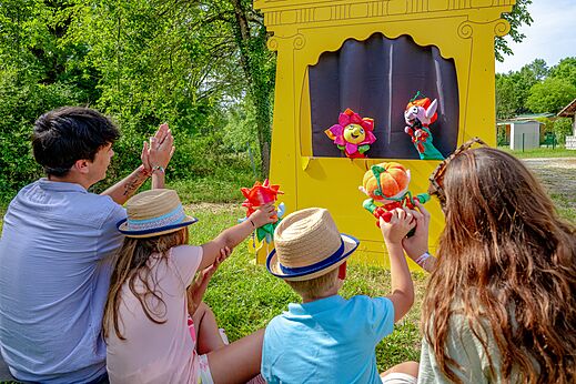 Puppentheater-Show auf Campingplatz CLICOCHIC Les Secrets de Padirac (46).