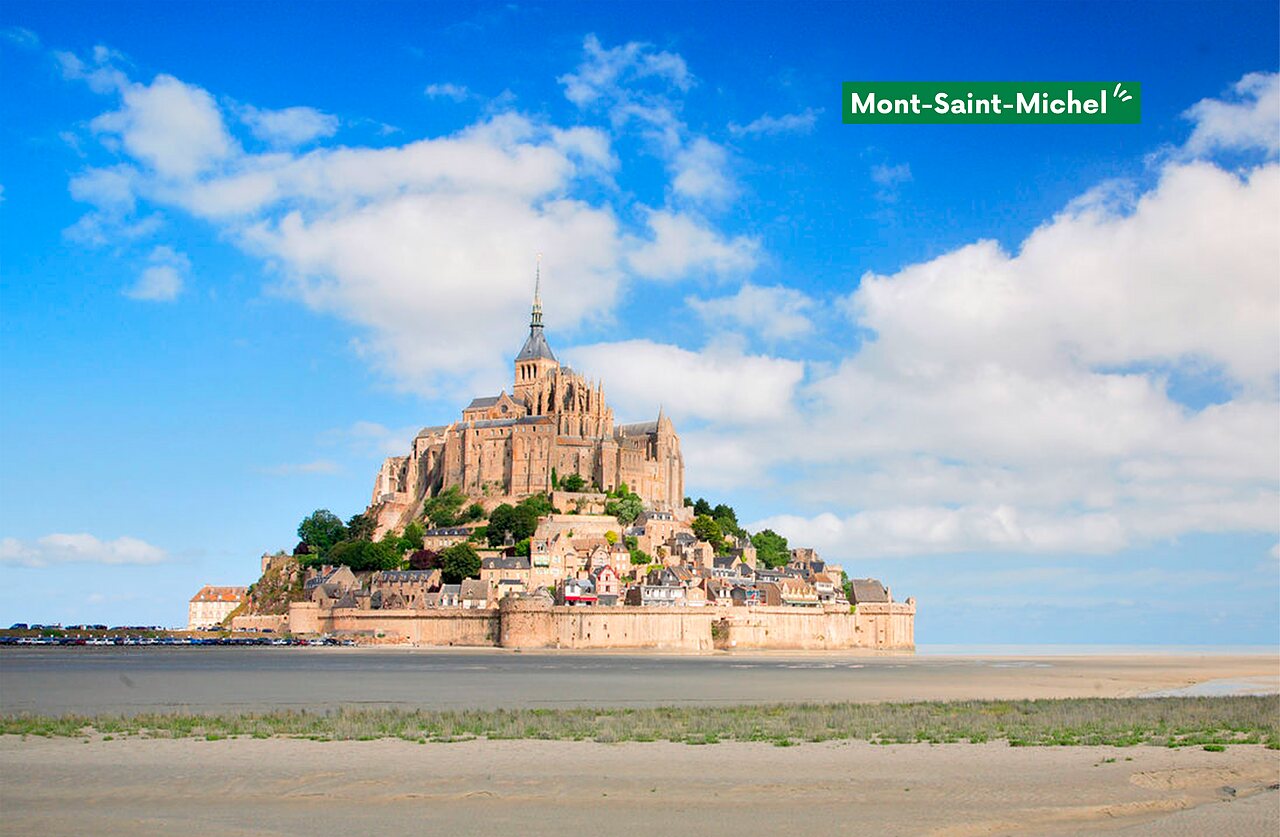 Mont-Saint-Michel, mittelalterliche Abtei und historisches Dorf, Ausflugsziel nahe dem Campingplatz.