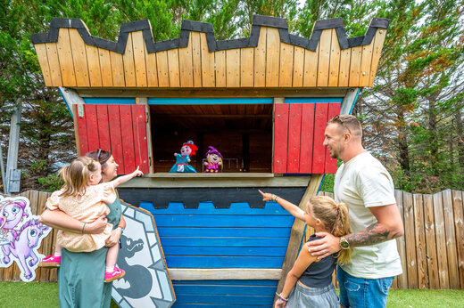 Puppentheater f�r Kinder auf dem Campingplatz CAPFUN Malissonne in LA CADIERE D'AZUR (83).
